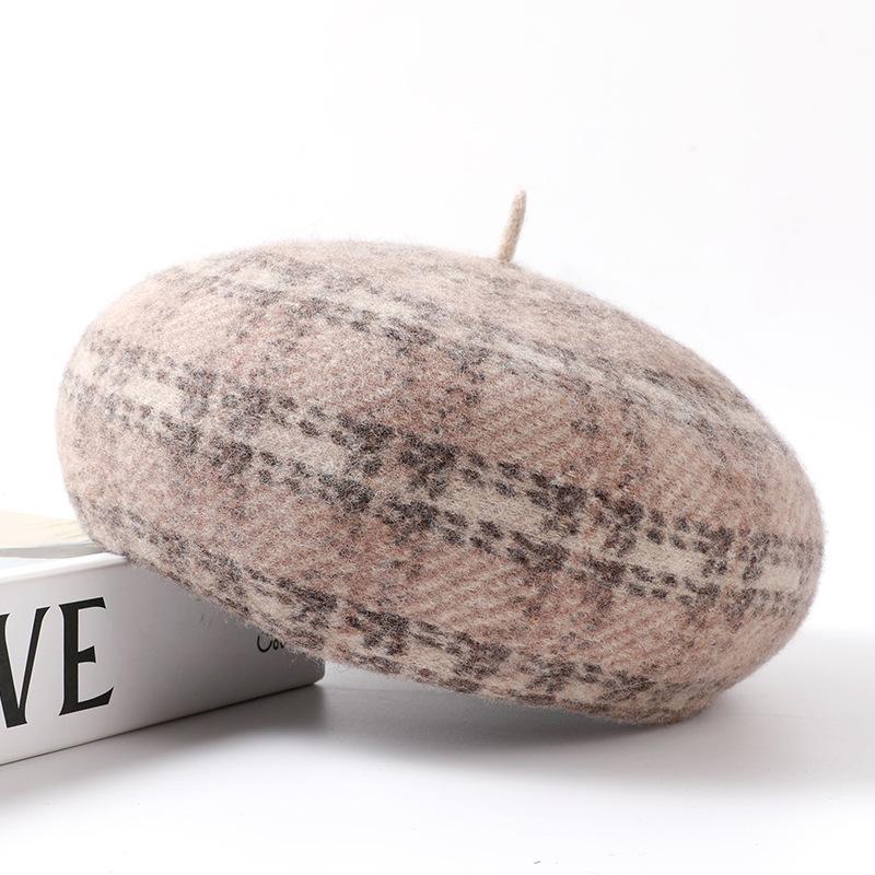 Autumn and winter new pure wool women's beret plaid woolen painter's hat shows the face of the small pumpkin hat tide