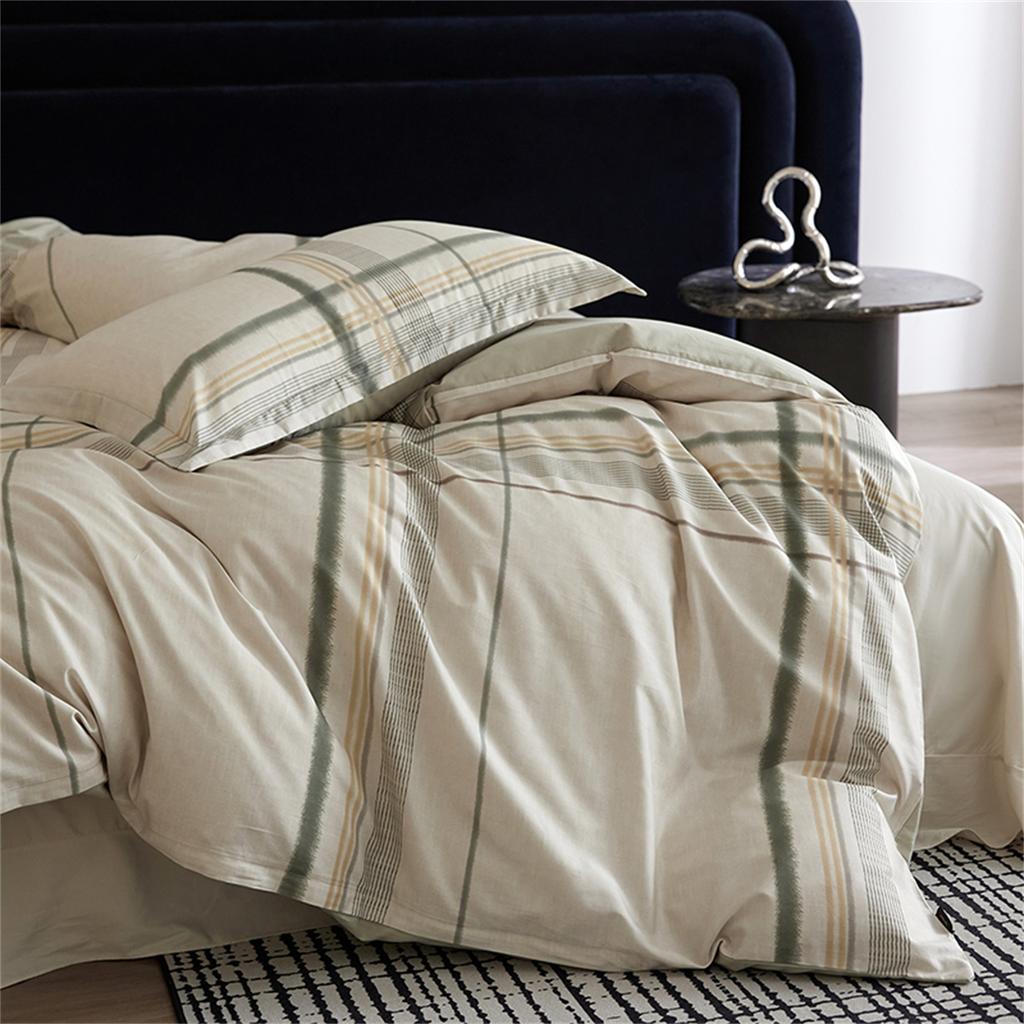 60 Piece Light Luxury Cotton High Count Satin Print Four Piece Set