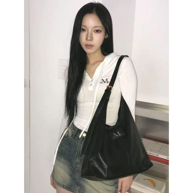 Mucent Crescent Korean Brand Casual Crossbody Underarm Bag