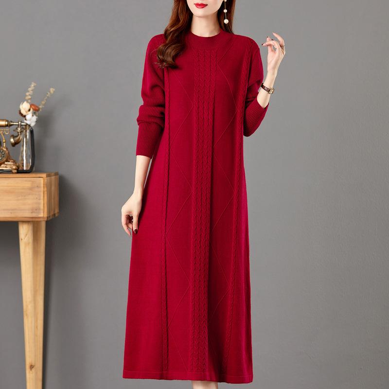 Mom autumn dress large size temperament dress long sweater mid-autumn and winter versatile loose backing skirt thick