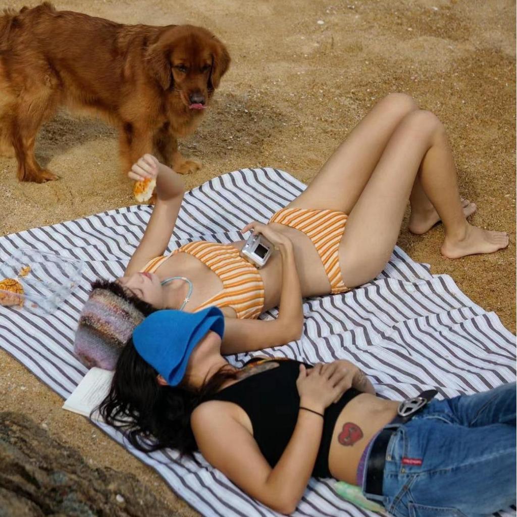 Gestreiftes Bikini-Westen-Set im koreanischen Stil - Niedliche & trendige Bademode für Thermalurlaube