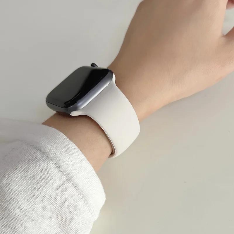 Straps For Watch 10 46 Mm 49mm 44 Mm 45mm 40mm 42mm 41mm 38mm Sport Bracelet iWatch Series 9 8 7 SE Ultra 2 Silicone Band