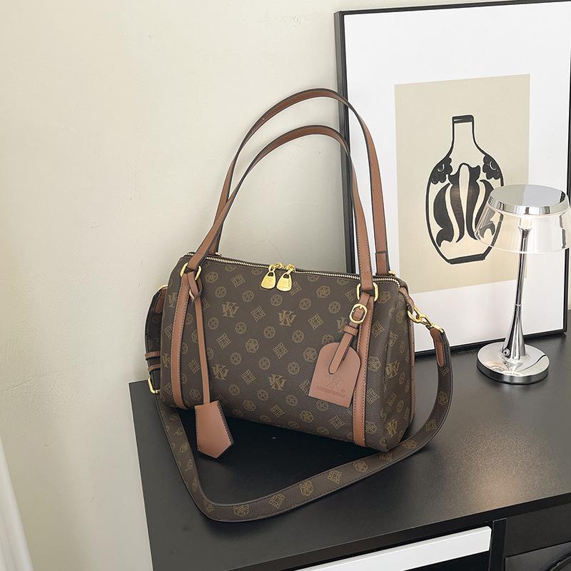 

2025 Retro Chic Women s Crossbody Pillow Bag: Large Capacity & Lightweight