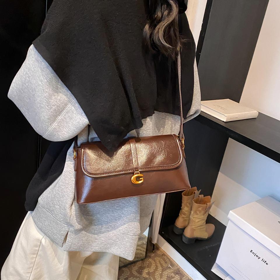 Party Bags for Women Retro Oil PU Leather Shoulder Bag Senior Sense All-Matching Underarm Bag Women's Daily Commute Shoulder Bag