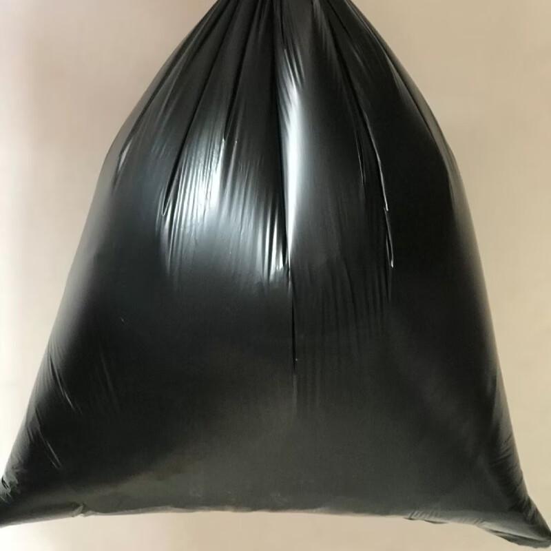 Schwere große schwarze Müllsäcke