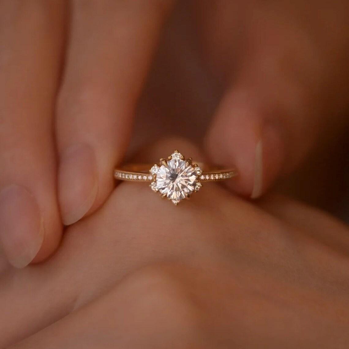 Silver Art Origin S925 Sterling Silver Luxury Diamond Snowflake Six-Prong Ring - Elegant European & American Style Women s Finger Ring US Size 6