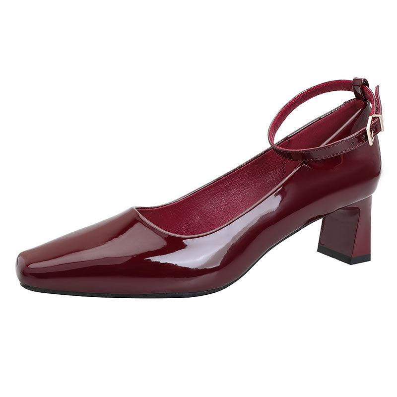 Red High Heels Thick Heel Not Tired Feet 2025 New Temperament OL Dress Professional Work Shoes Square Head Shallow Mouth Single Shoes