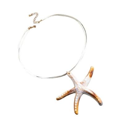 Collana a Catena con Ciondolo Stella Marina 'Coastal Charm' con Dettaglio Intrecciato Accessorio Bohemien Estivo per Abbigliamento Casual