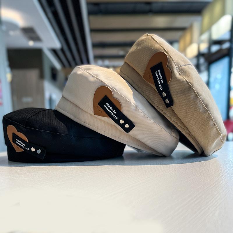 Sweet and Cool Love Shows the Face, Small Beret, Female Autumn and Winter Retro Fashion Temperament, Black Painter Hat