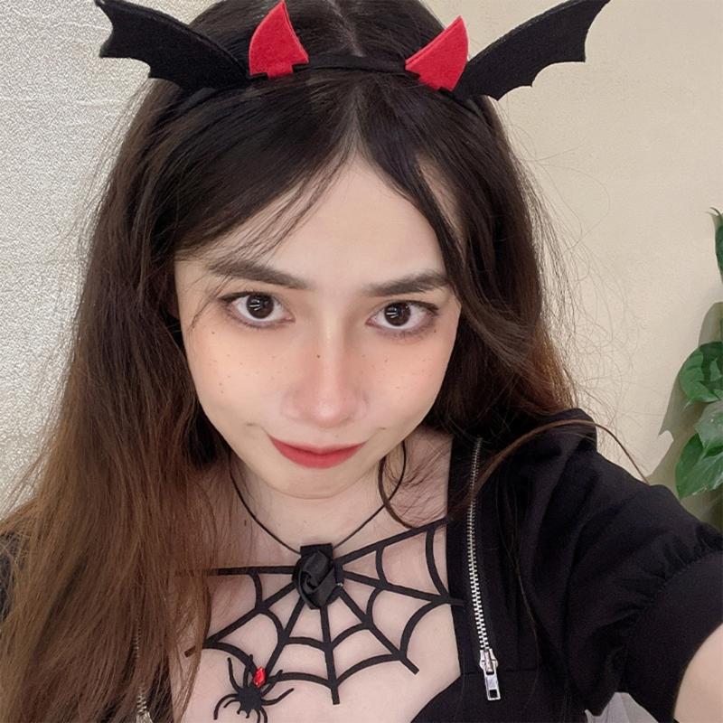 Black Necklaces Chain Spiders Short Neck Gothic Costume Jewelry for Women & Girl