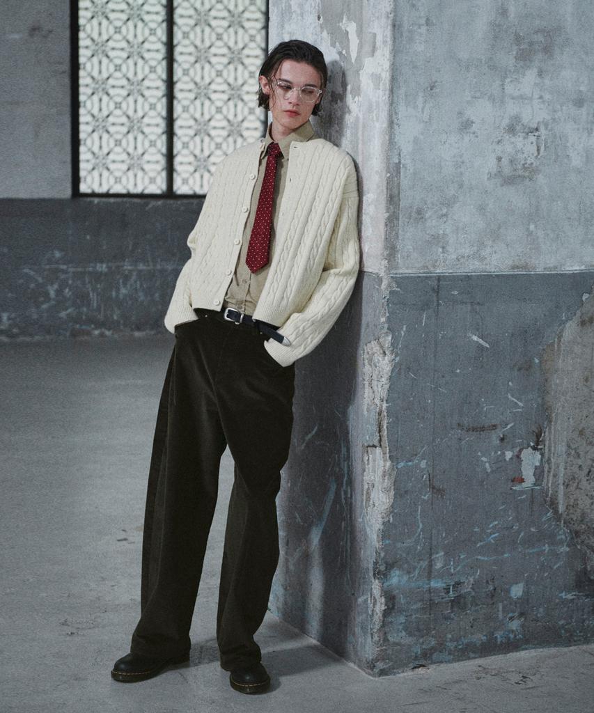 GLW Velvet Corduroy Curved Pants Khaki