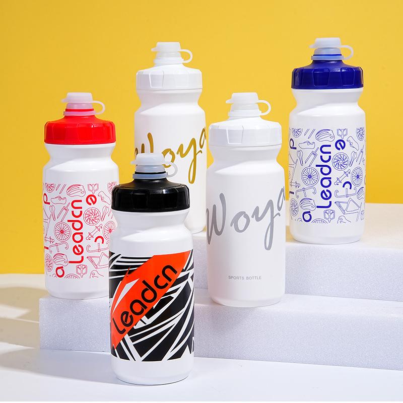 

PP5 Large Capacity Frosted Soft Water Bottle for Mountaineering, Fitness, Running, Cycling, and Outdoor Sports. 610ML