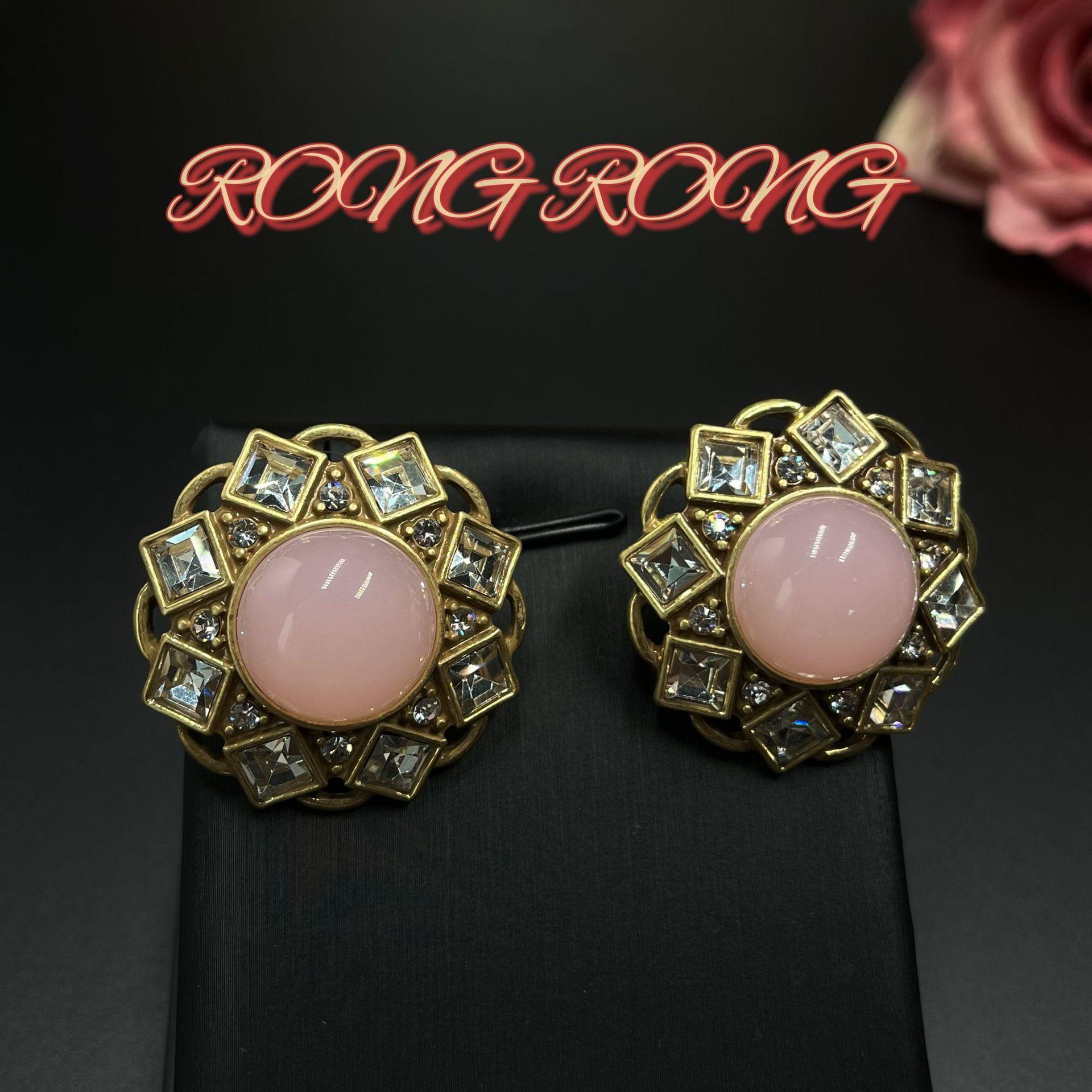 French court style vintage heavy industry red and green crystal medieval earrings European and American retro temperament advanced earrings розовый