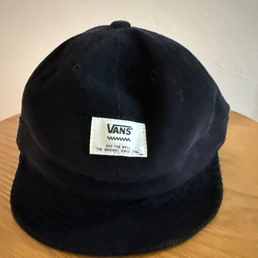 Used VANS corduroy cap black