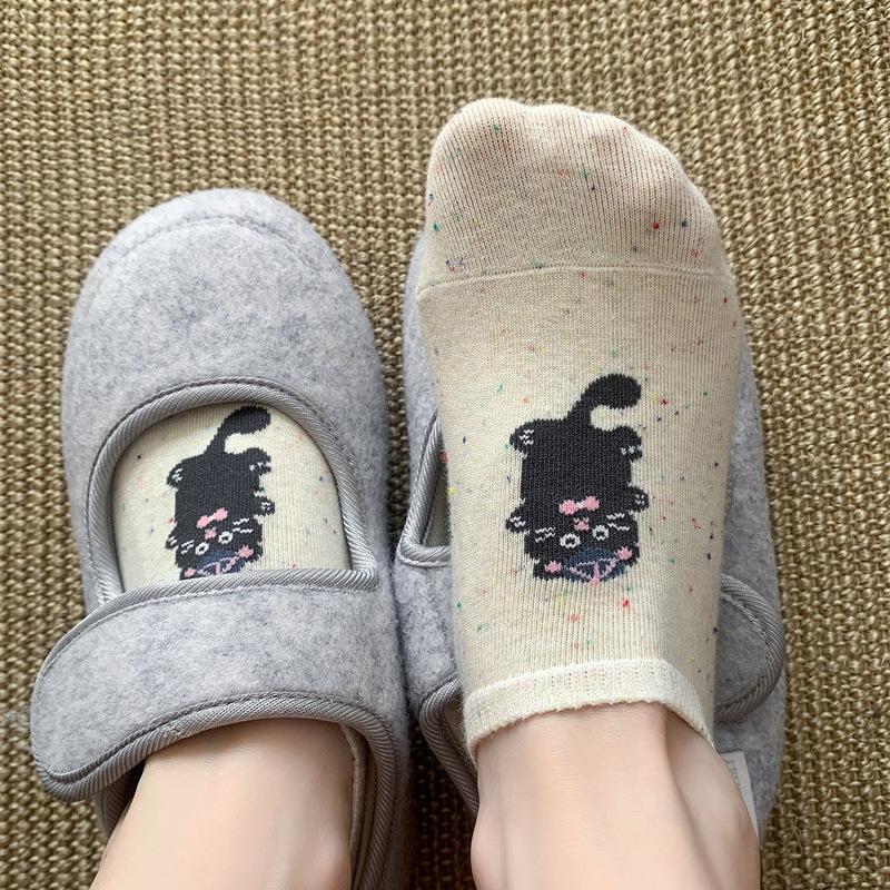 

Women s Summer Thin Cotton Cartoon Animal Yarn Low Top Shallow Mouth Invisible Non Slip Heel Socks 1 pair жовтий
