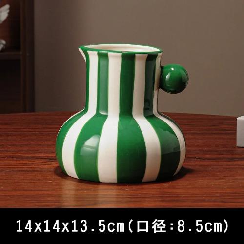 European Ceramic Vertical Striped Vase Water-based Flower Arrangement Container Striped Floral Vase for Room and Dining Table
