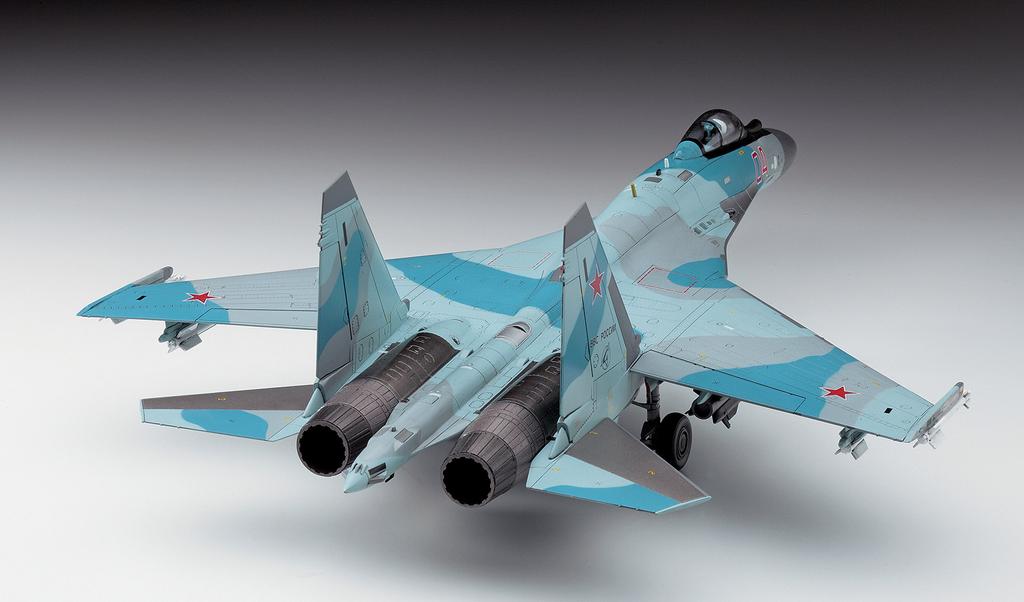 Hasegawa Russian Air Force Flanker Plastic Model Kit E44 1/72 Su-35S