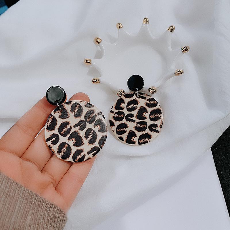 Fashion Leopard Print Stud Earrings, Personalized Geometric Round Acrylic Leopard Print Earrings