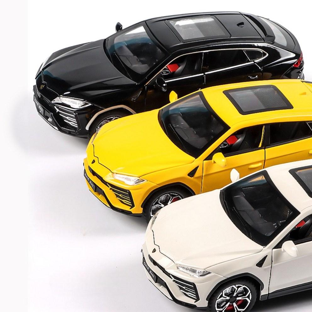 1:24 Die-Cast Metal Lamborghini Urus Supercar SUV Alloy Pull-Back Car Model, Yellow
