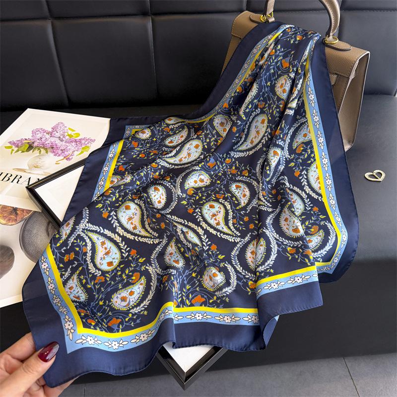 

Scarf Square Hijab Silk Female Shawl Wraps Bandana Headband Neckerchief Hair Bands Foulards Femme Designer Luxury Accesories Bra 70x70cm