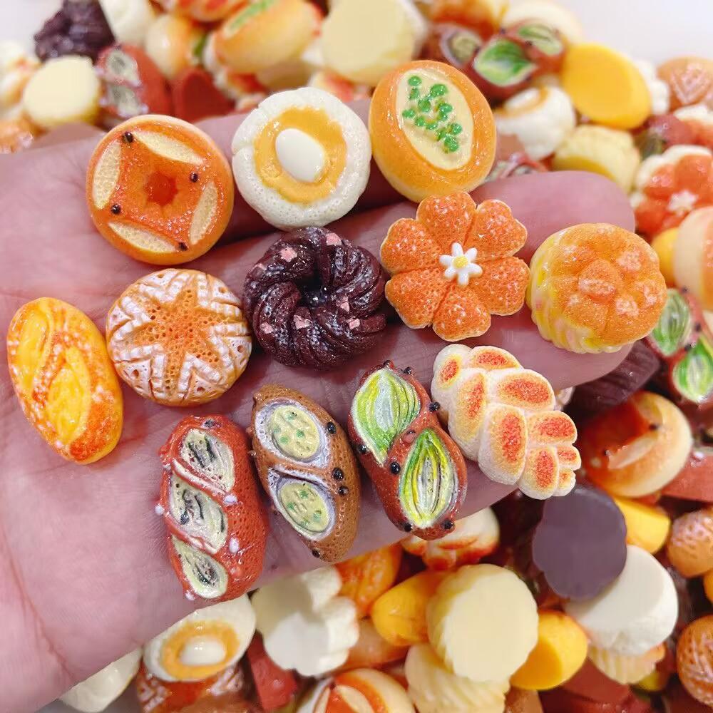 

Cartoon Garden Bread Food Toy Accessories DIY Homemade Hair Clip Phone Case Home Decor 10pcs різнокольоровий