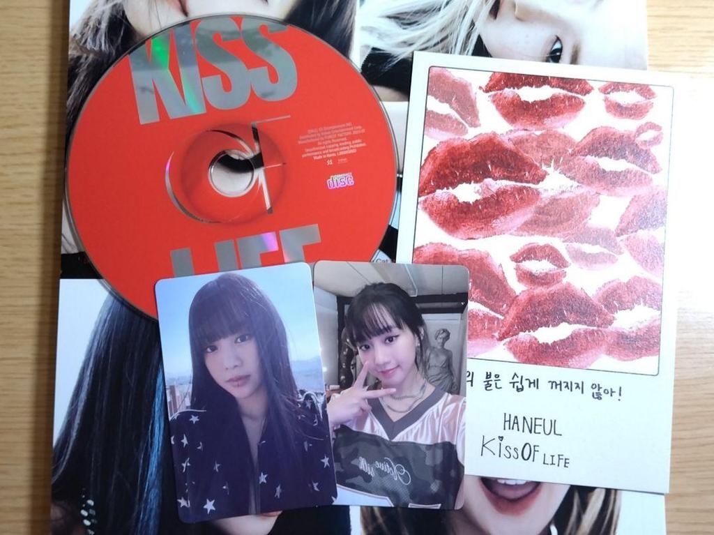 [USED] KISS OF LIFE 1st Mini Album CD