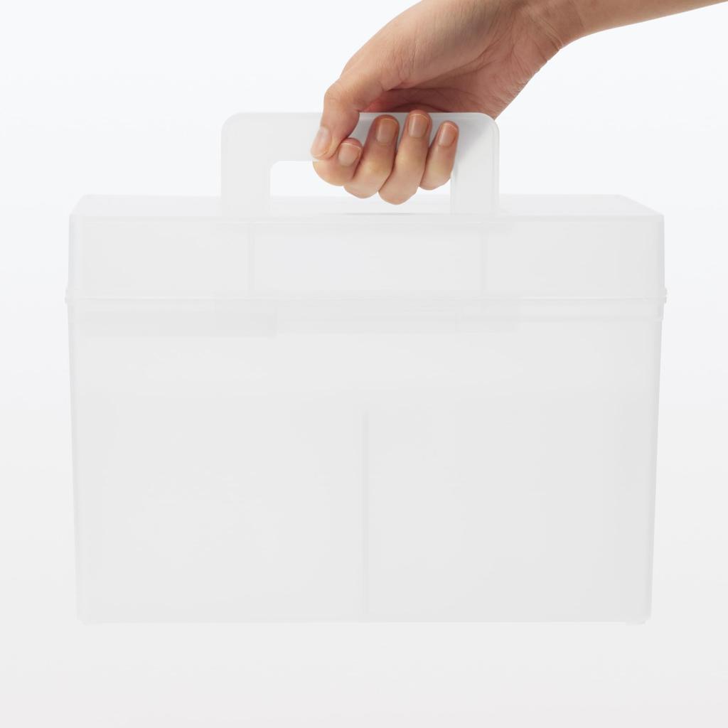 MUJI Erste-Hilfe-Set aus Polypropylen KG0WXA4S