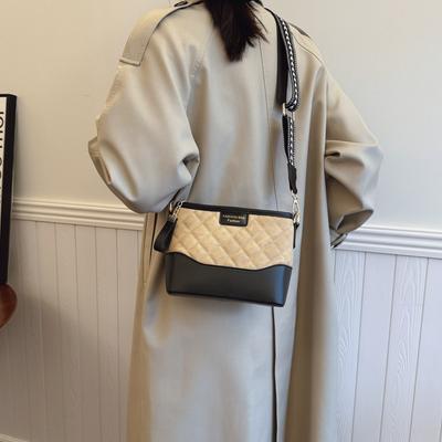 2025 New Fashion Bag Women's Korean Casual Retro Small Fragrance Rhombus Chain One Shoulder Crossbody Stray Bag