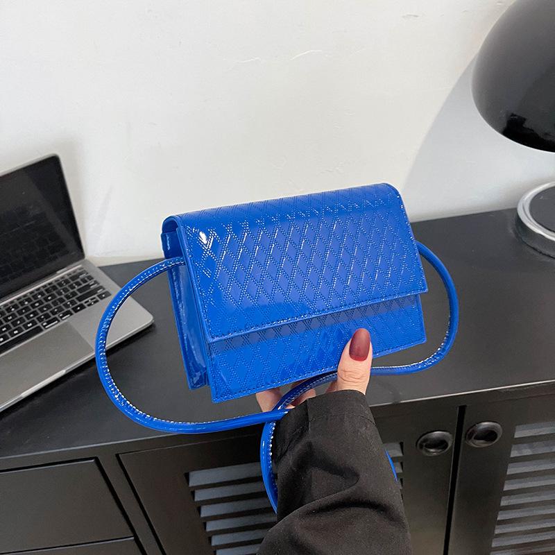 

Rhombus embroidery thread simple atmosphere shoulder messenger bag 2024 summer new Korean version of fashion Internet celebrity синій