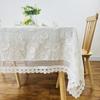 Weißer Spitzentischdecke für rechteckige Tische, Rustikaler bestickter Tischdecke für Abendessen, Hochzeit, Empfang, Heimdekoration