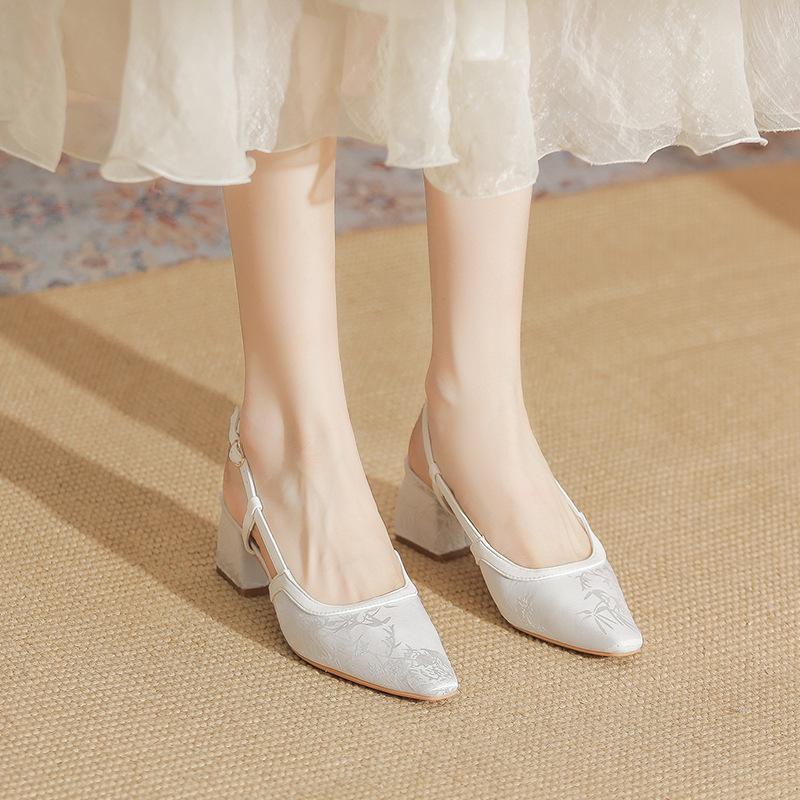 

- Guofeng sandals women s new outer high heels women s summer new Chinese shoes Baotou sandals 39 серый