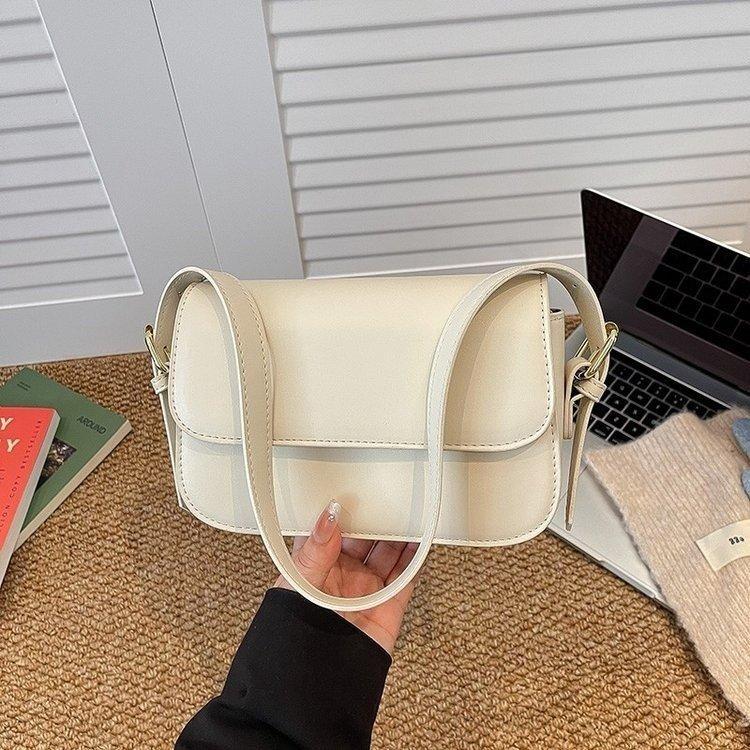 Advanced Texture Retro Small Saddle Bag Women 2026 New Popular All-Match Messenger Bag Fashi Underarm Bags Square Sling Bag