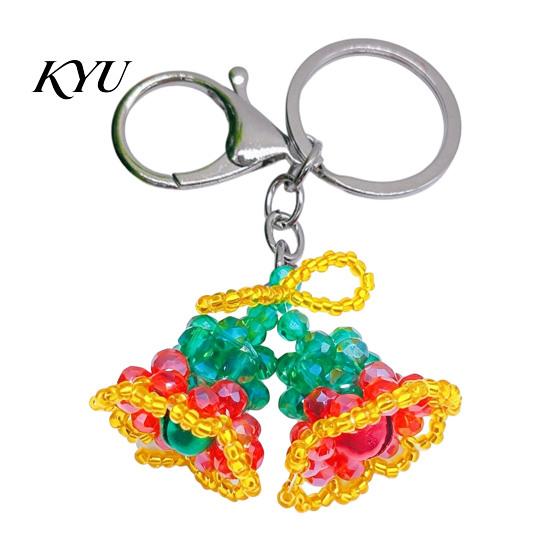 Christmas Beaded Keychain Handmade Keychain, Xmas Tree Wreath Gift Box Bell Decorative Key Ring Santa Keyring, Backpack Hanging Decor for Party Favors