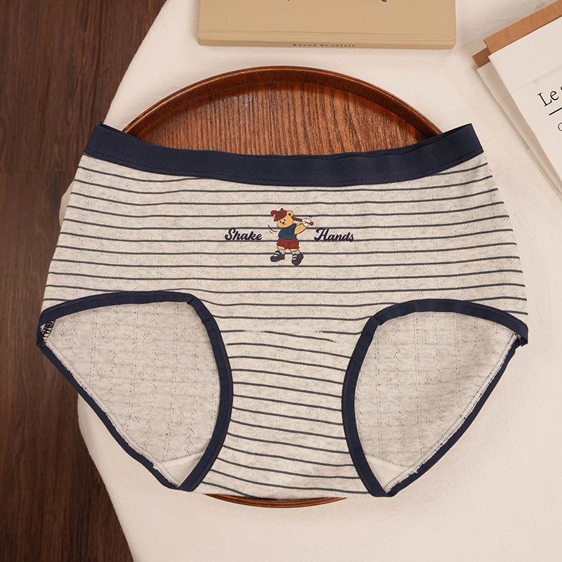 Big Size Girls Spring and Autumn Lovely Bear Cotton Comfortable Breathable 10a Antibacterial Briefs N