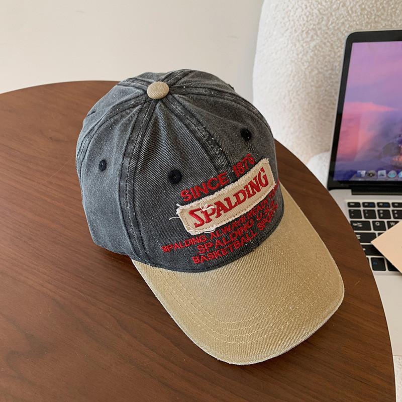 Color Unisex Trendy Block Duckbill Hat With Spacious Brim For Smaller Face Look