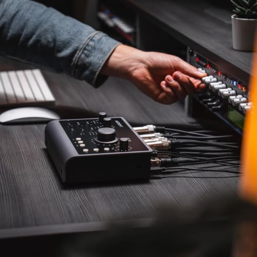 audient iD24 10-in/14-out USB audio interface