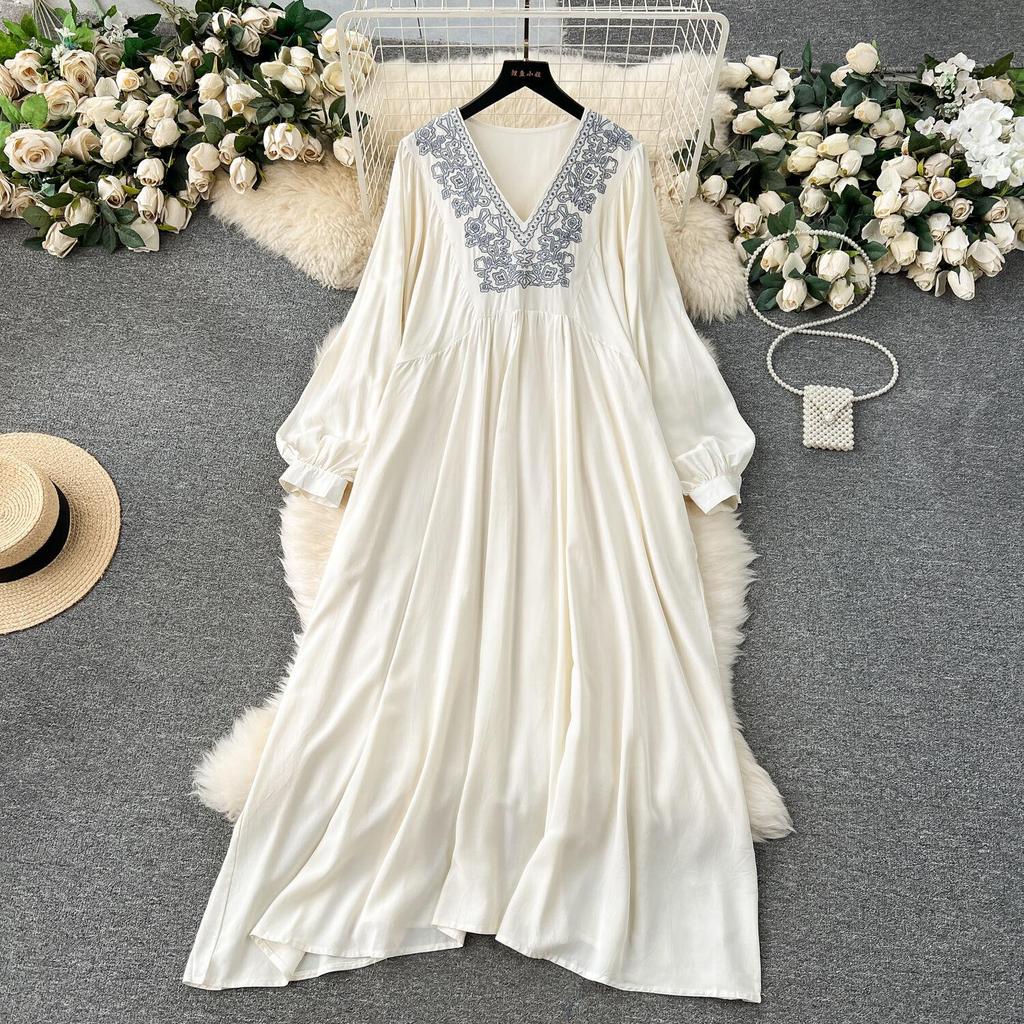 EWQ Ricamo Scollo A V Puff Manica Lunga Vita Alta Una Linea Abiti Dolce Stile Vestito da Donna Inverno Primavera 2024 Nuovo 27SN5332
