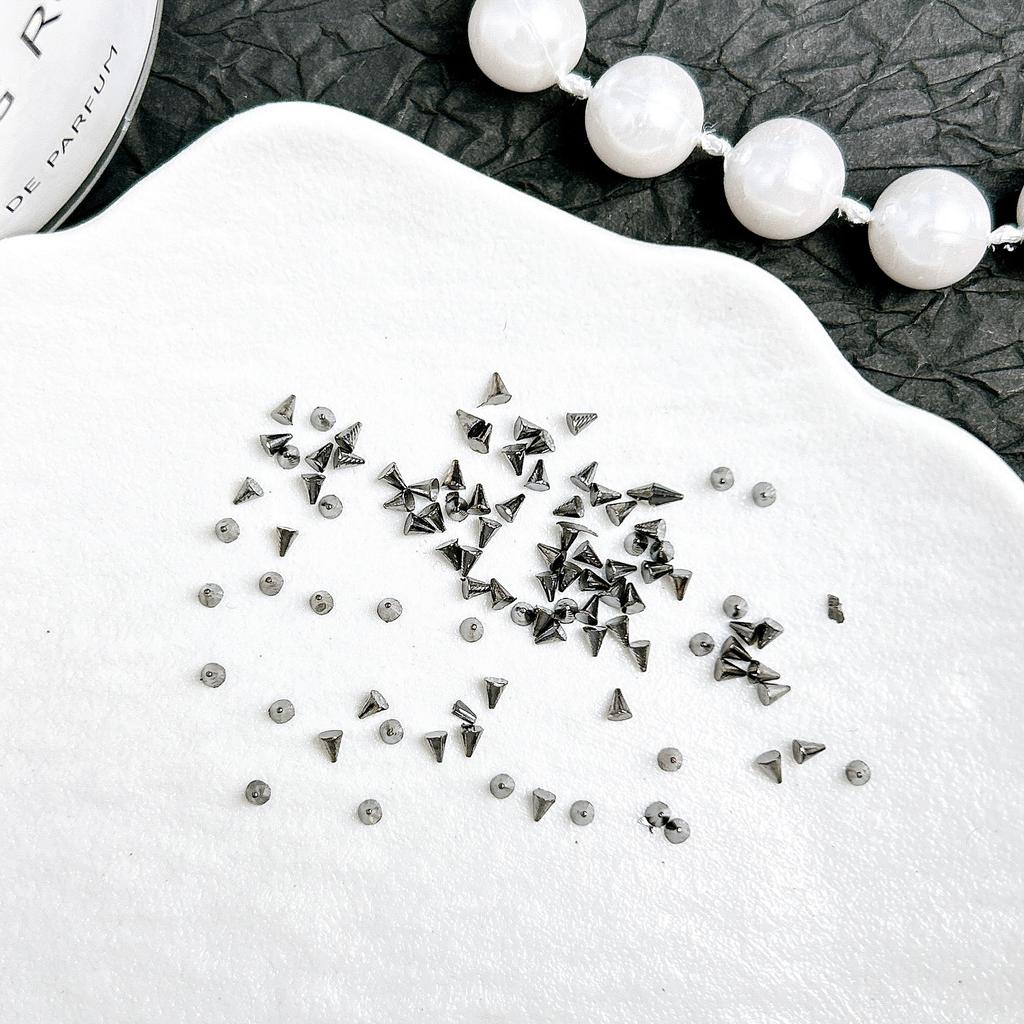 Punk Style Alloy Rivet Nail Art Decorations 3D Pointed Cone Large Medium Small Nail Decorations DIY Accessories