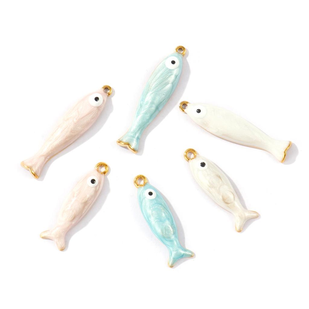 2 Pezzi Smalto Impermeabile Perlescente Pesce Acciaio Inossidabile 304 Charms Gioielli Oceano Pendenti Placcati Oro 18K Per Creazione Collane Fai da Te