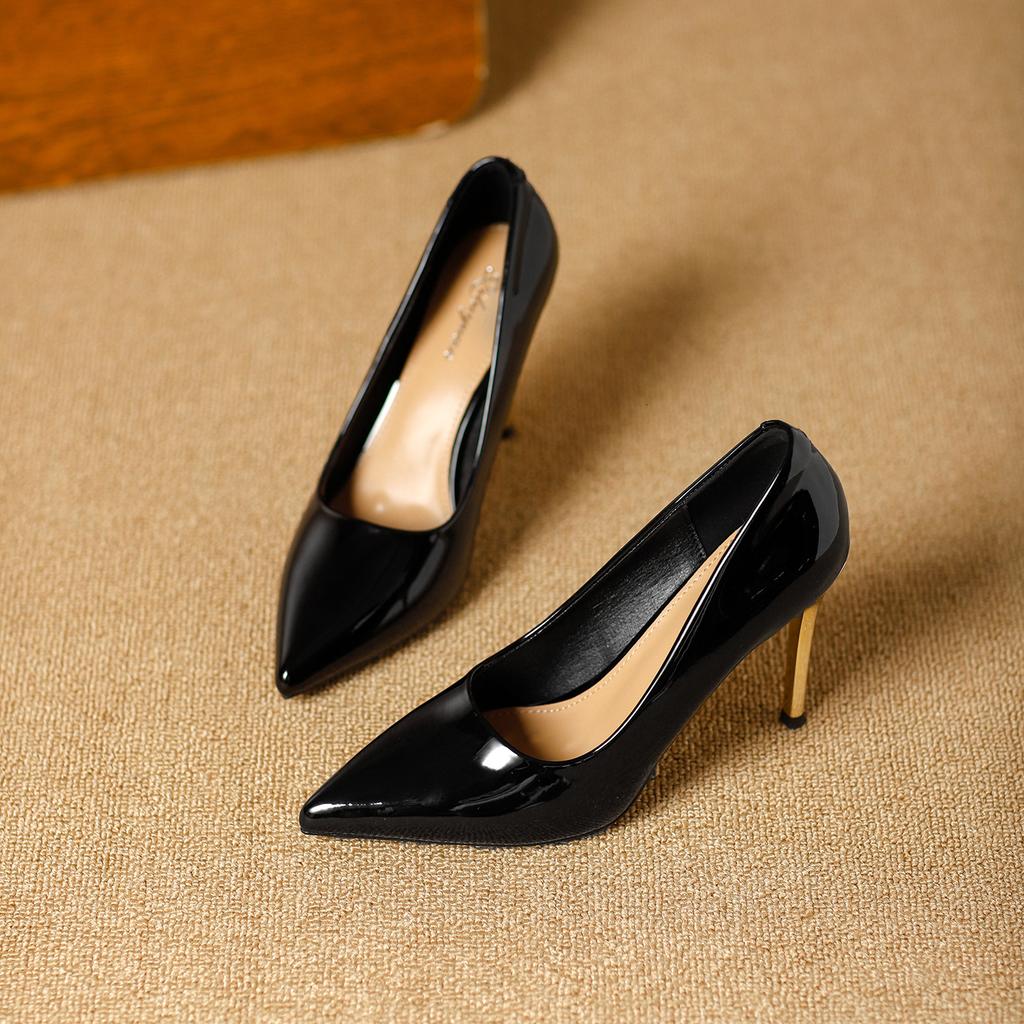 Thin heels high heels 2026 spring French patent leather glossy temperament pointed wedding shoes foot cover shallow mouth single shoes