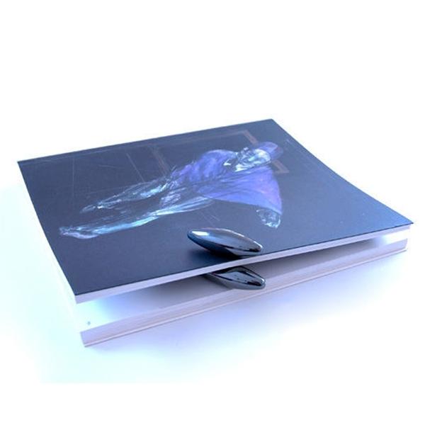 2 silné magnety