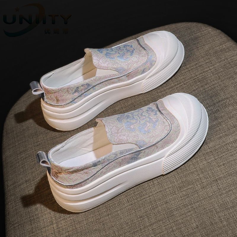 Summer platform canvas shoes women's Xiaobai new Chinese New Year's new one-pedal heightening shell head board shoes