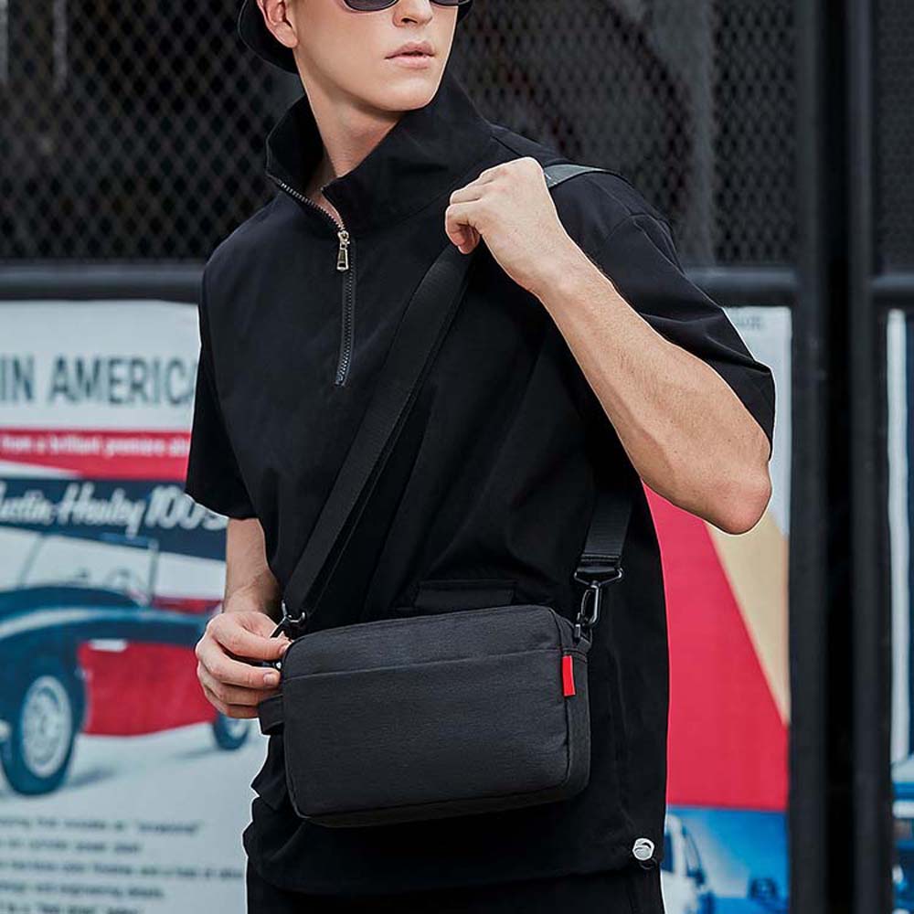 

Black Waterproof Shoulder Bag Large Capacity Outdoor Travel Pouch Zipper Men s Crossbody Bag Daily чорний
