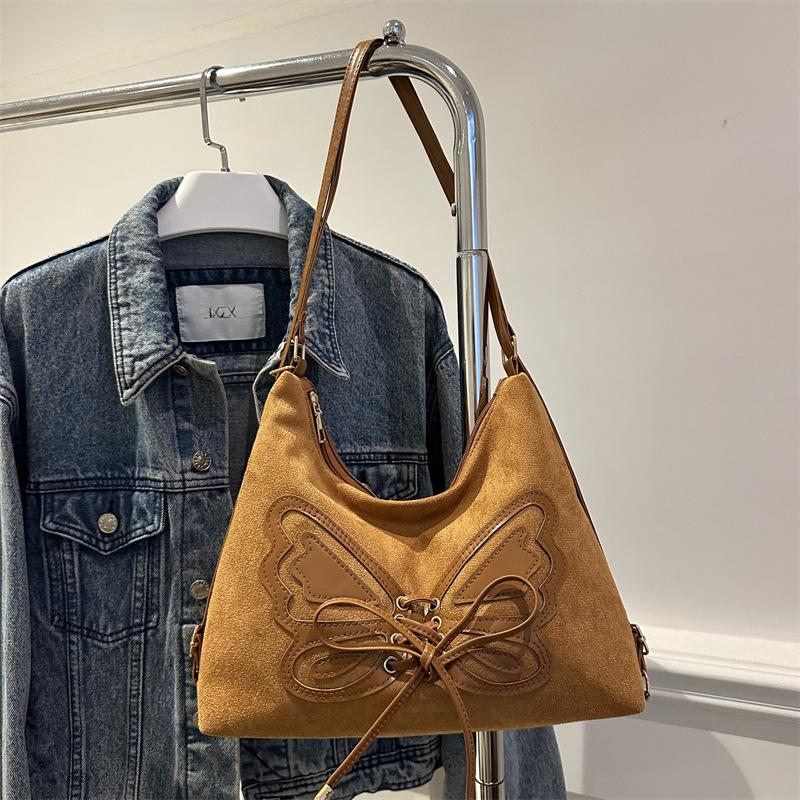 

Suede retro big bag women s 2025 new autumn and winter large-capacity tote backpack versatile commuter messenger bag коричневый