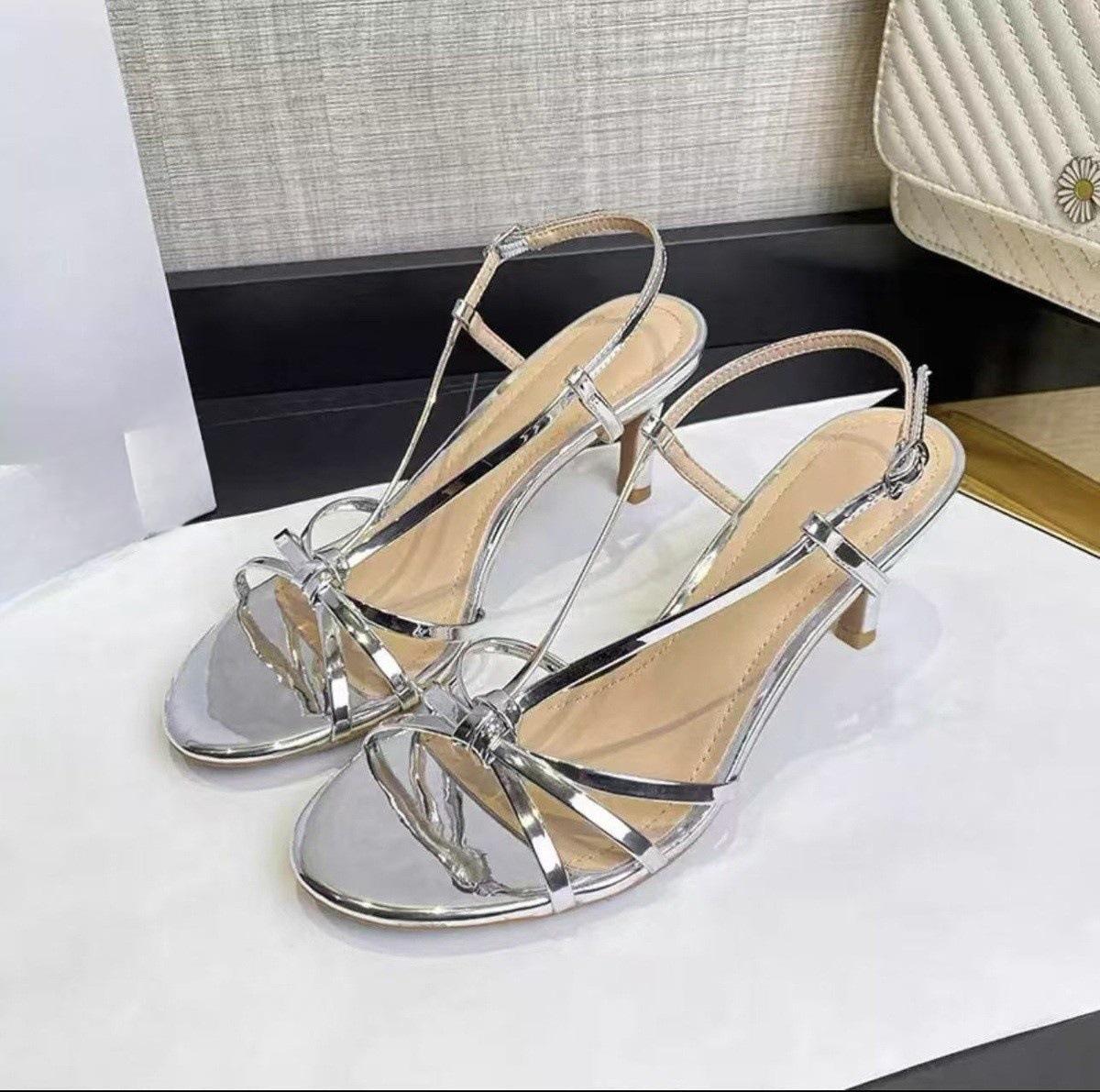

Nude high heels women s spring and summer 2025 new thin heels sexy French Roman cross word with high heels sandals 39 серебряный