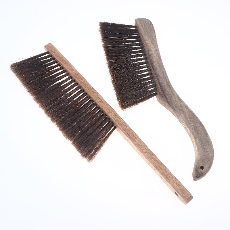 Long Handle Soft Bristle Chicken Wing Wood Bed Dust Cleaning Brush Household Bedroom Floor Cleaning Tool