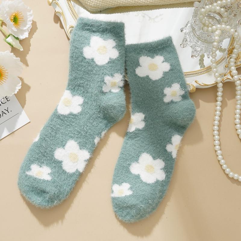 

Женские носки из норкового бархата для женщин, милые носки с мультяшным рисунком, утолщенные бархатные теплые бархатные носки для сна, толстые удобные носки one size зелёный