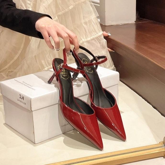 

Pointed empty sandals summer new retro niche design sense one word with buckle high heel sandals women 42 рожевий