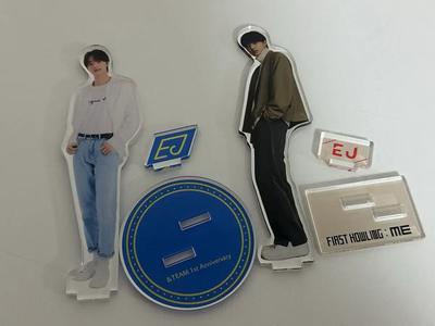 &TEAM Council Leader Andy 1st Anniversary First Howling Arc Star Acrylic Stands - Bulk Transfer Used