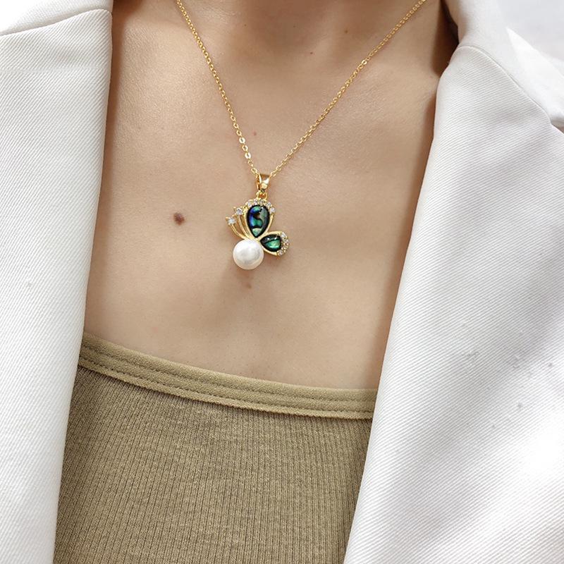 Stylish Women's Natural Freshwater Pearl Pendant, Ring, and Earring Set